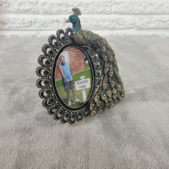 Pier 1 Peacock Picture Photo Frame Oval Rhinestone 3" x 2.5" Free Standing S30E - Picture 1 of 9